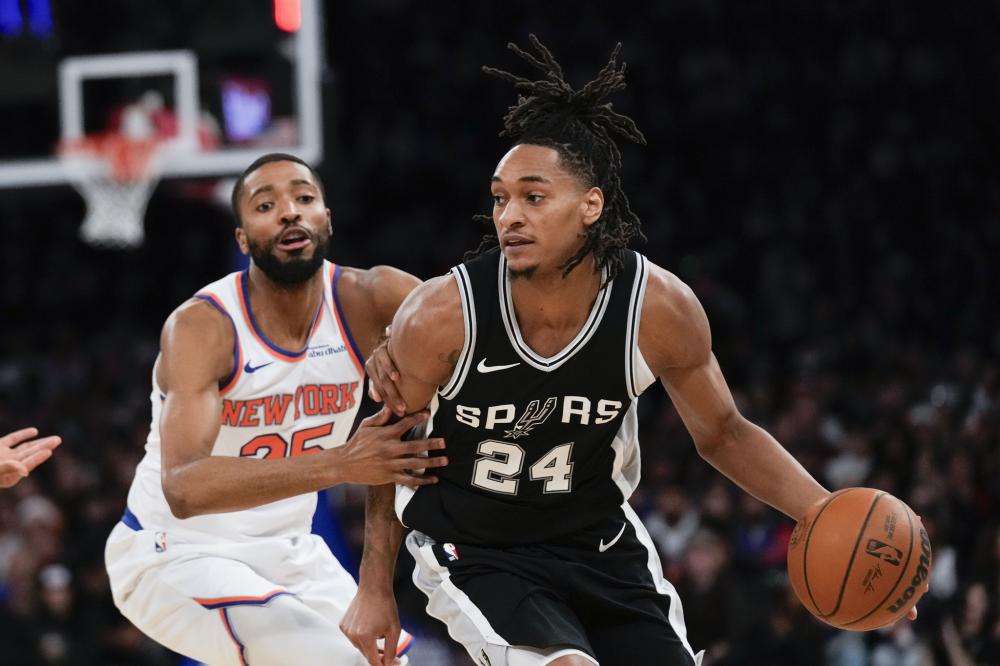 挥其卓越的 挥其卓越的